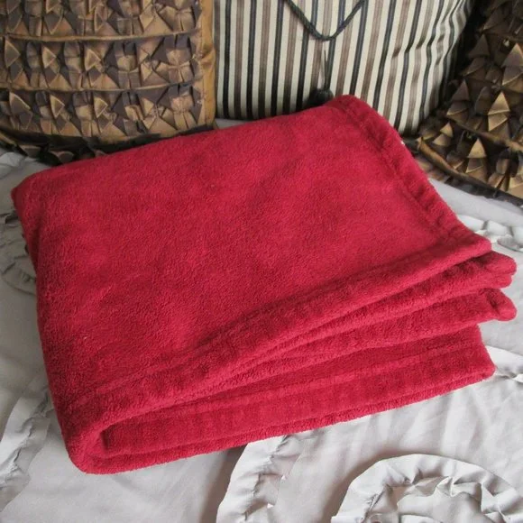 jcpenney Bedding Heavy Fleece Throw Blanket Poshmark